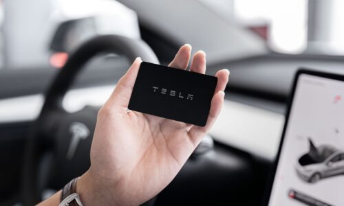 Tesla’s Autopilot: Zukunftsweisende Technologie oder Sicherheitsbedenken?
