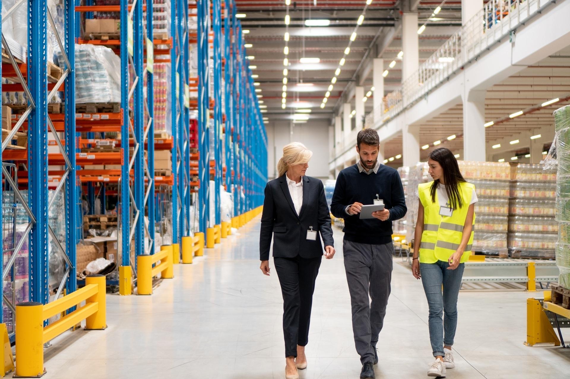 Lagerbegehung im Logistikzentrum | Stretchfolie

